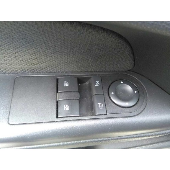 opel astra h berlina del año 2005