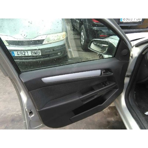 opel astra h berlina del año 2005