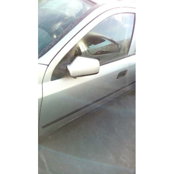 opel astra g caravan del año 2000