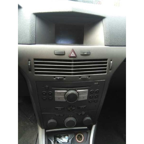 opel astra h berlina del año 2005