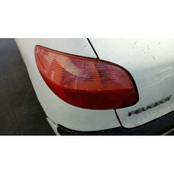 peugeot 206 berlina del año 2000