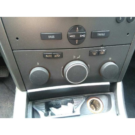 opel astra h berlina del año 2005