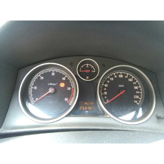 opel astra h berlina del año 2005