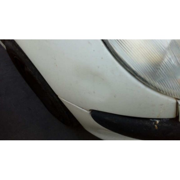 peugeot 206 berlina del año 2000