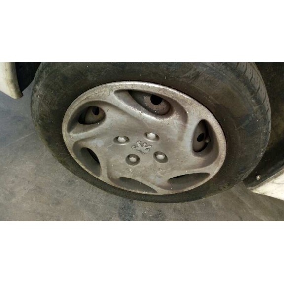 peugeot 206 berlina del año 2000