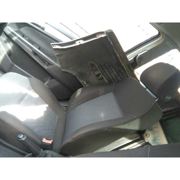 opel astra h berlina del año 2005