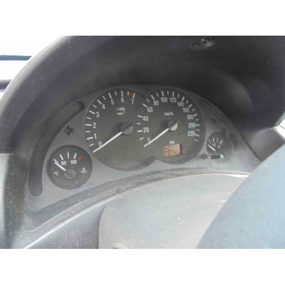 opel corsa c del año 2002