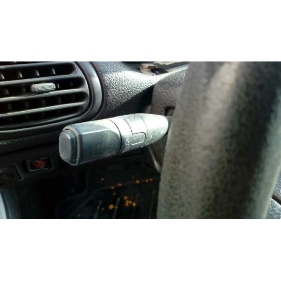 peugeot 206 berlina del año 2000