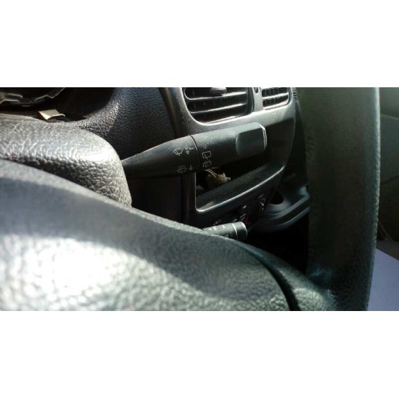 peugeot 206 berlina del año 2000