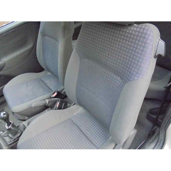 opel corsa c del año 2002