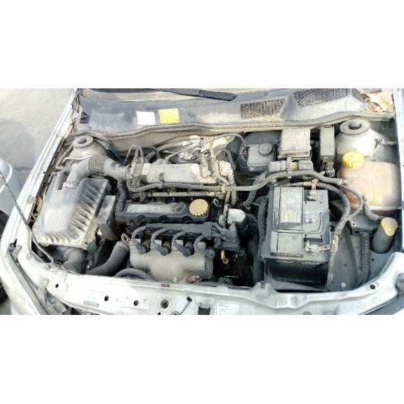 opel astra g berlina del año 2001