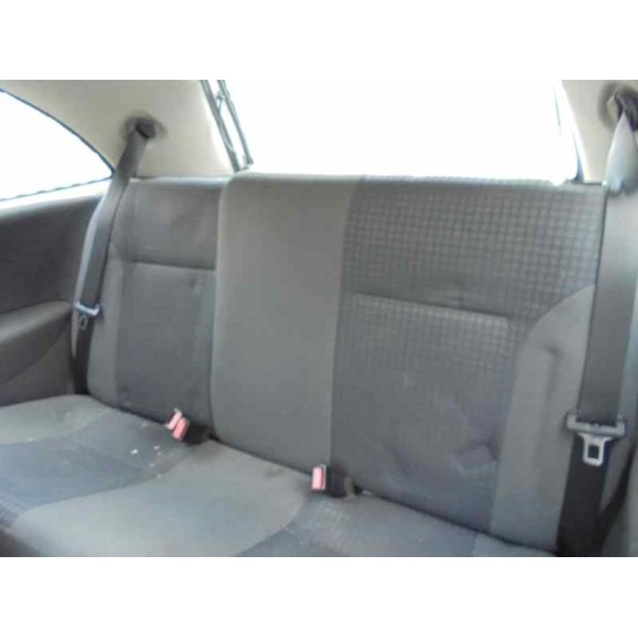 opel corsa c del año 2002