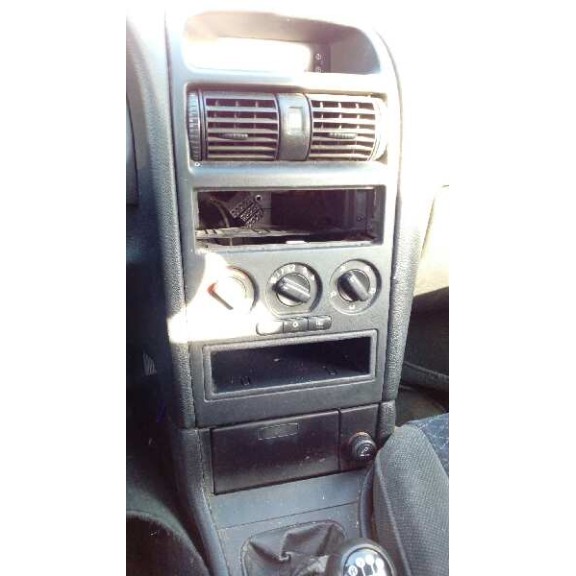 opel astra g caravan del año 2000