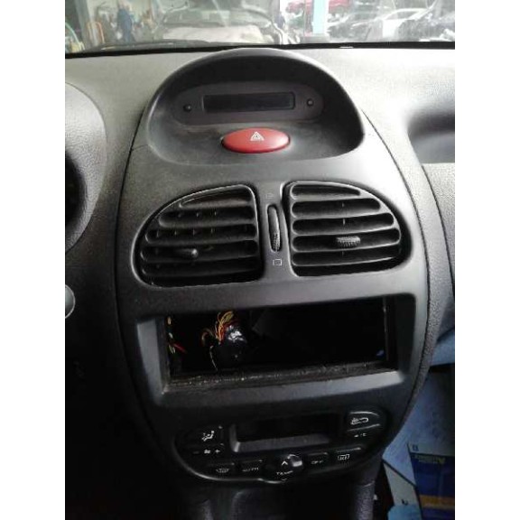 peugeot 206 berlina del año 1998