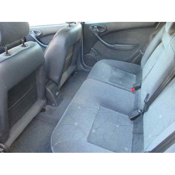 citroën xsara berlina del año 2001