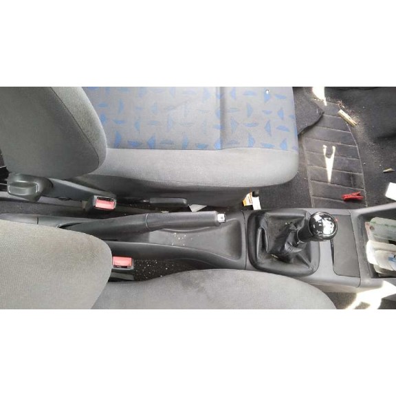 seat cordoba berlina (6k2) del año 2002