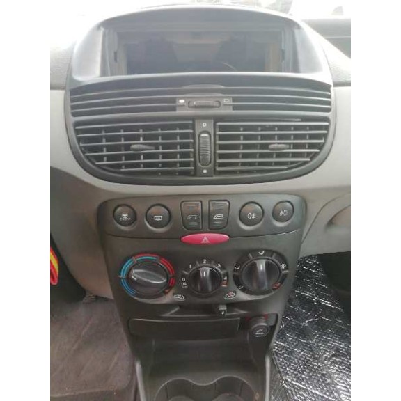 fiat punto berlina (188) del año 2002