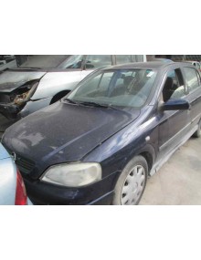 opel astra g berlina del año 2000