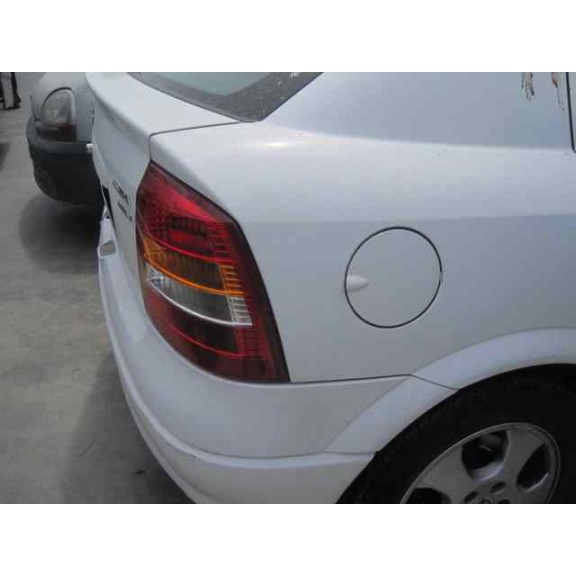 opel astra g berlina del año 2001