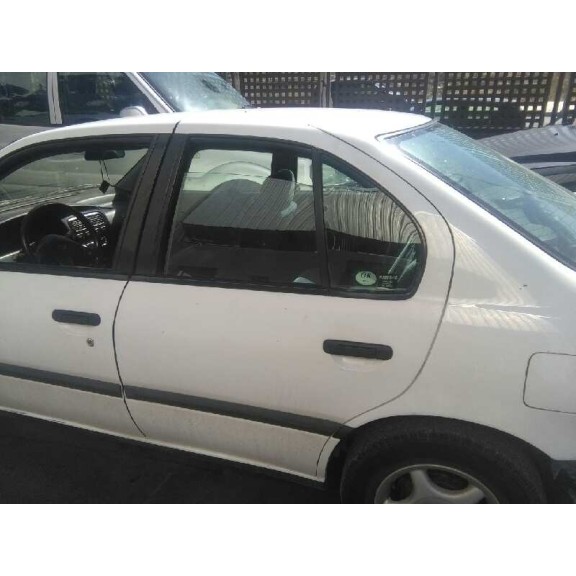 nissan primera berl./familiar (p10/w10) del año 1992