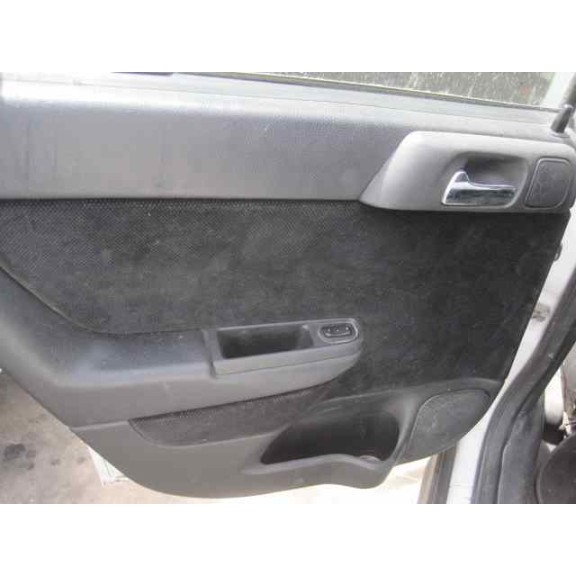 opel astra g berlina del año 2001