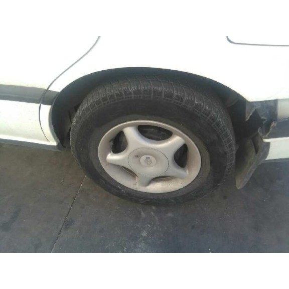 nissan primera berl./familiar (p10/w10) del año 1992