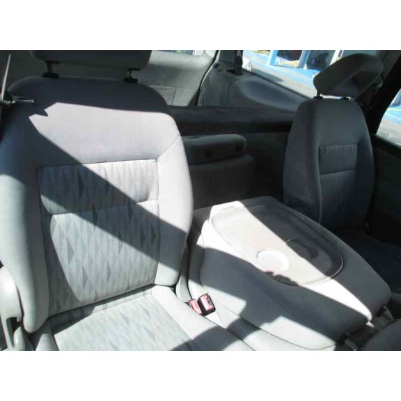 ford galaxy (vy) del año 2002