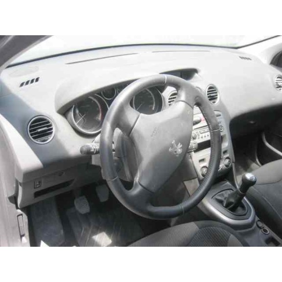 peugeot 308 del año 2012