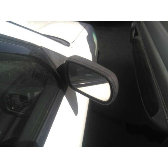 nissan primera berl./familiar (p10/w10) del año 1992