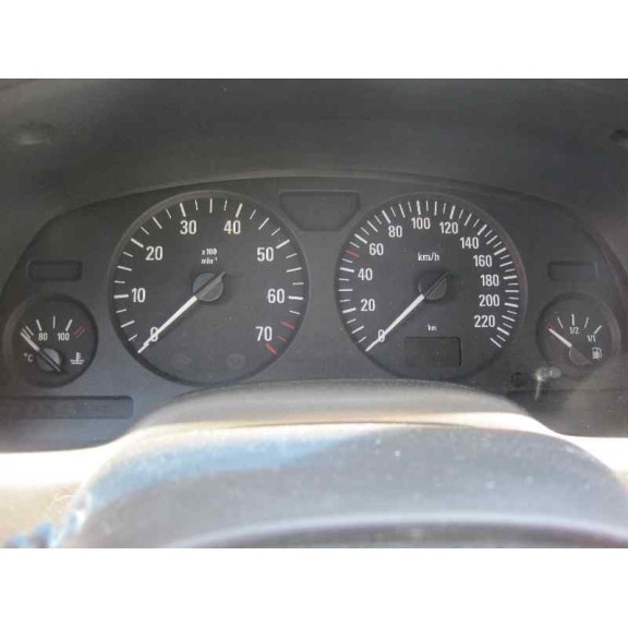 opel astra g berlina del año 2002