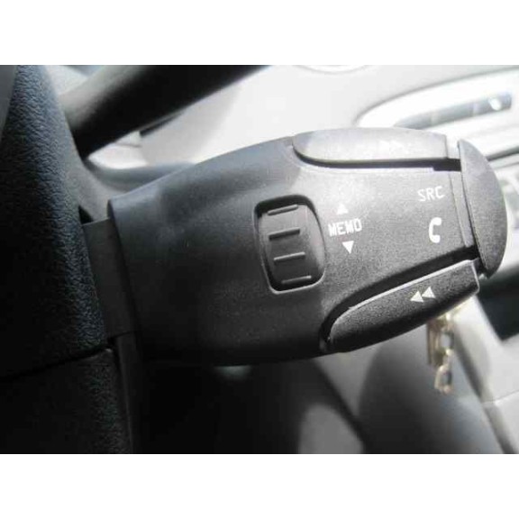 peugeot 308 del año 2012