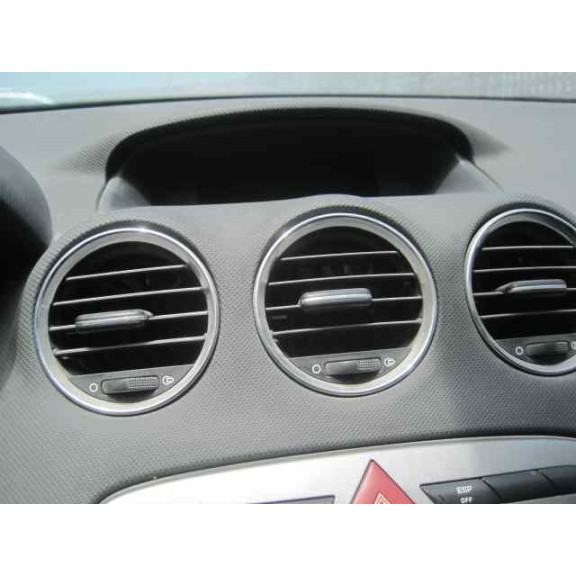 peugeot 308 del año 2012