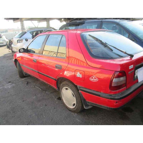 nissan sunny berlina (n14) del año 1995