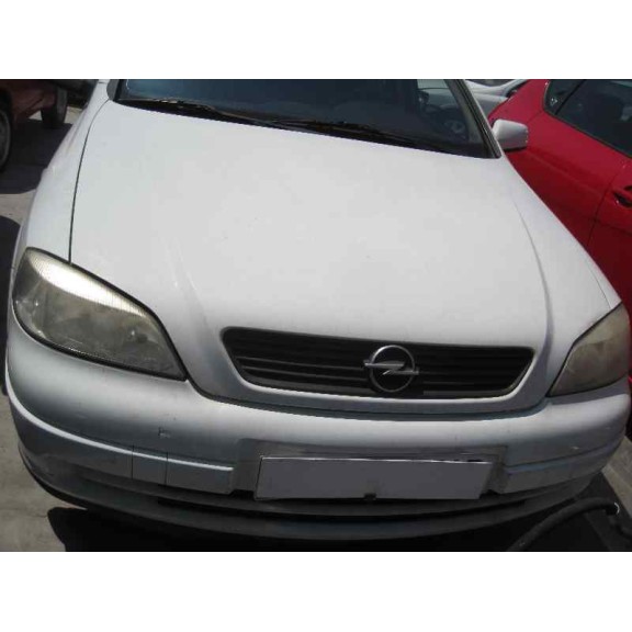 opel astra g berlina del año 2002