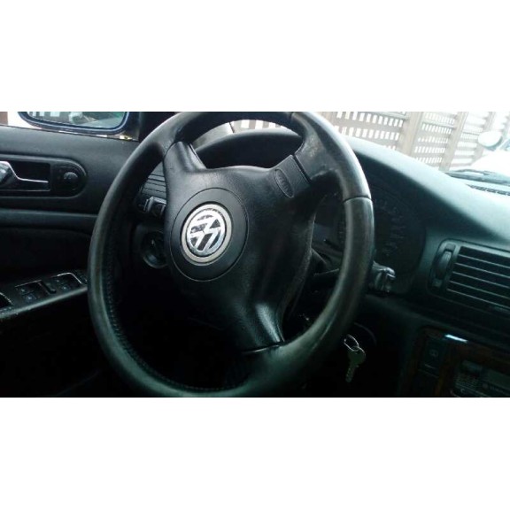 volkswagen passat berlina (3b2) del año 2000