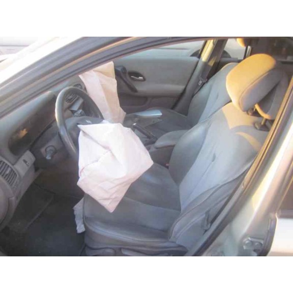 renault laguna ii (bg0) del año 2003