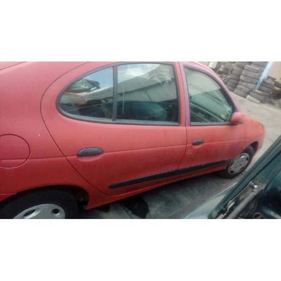 renault megane i berlina hatchback (ba0) del año 1996