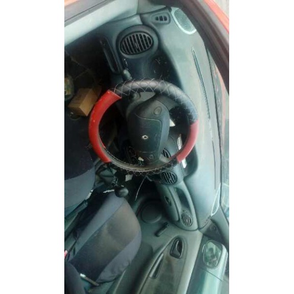 renault megane i berlina hatchback (ba0) del año 1996