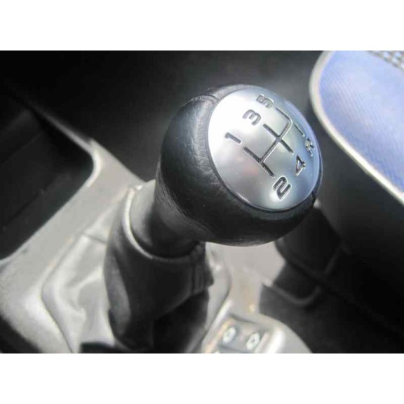 peugeot 106 (s2) del año 2001