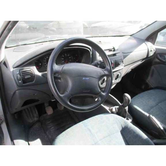 fiat marea weekend (185) del año 2001