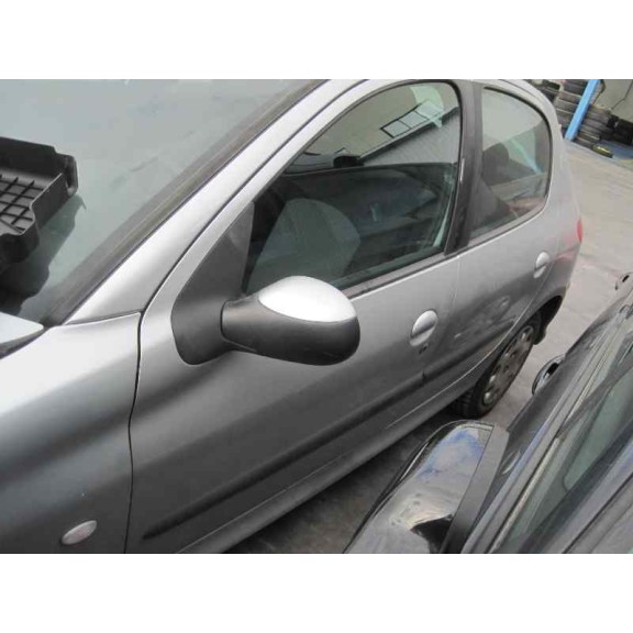 peugeot 206 berlina del año 2004