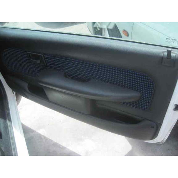 peugeot 106 (s2) del año 2001