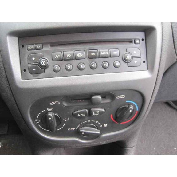 peugeot 206 berlina del año 2004