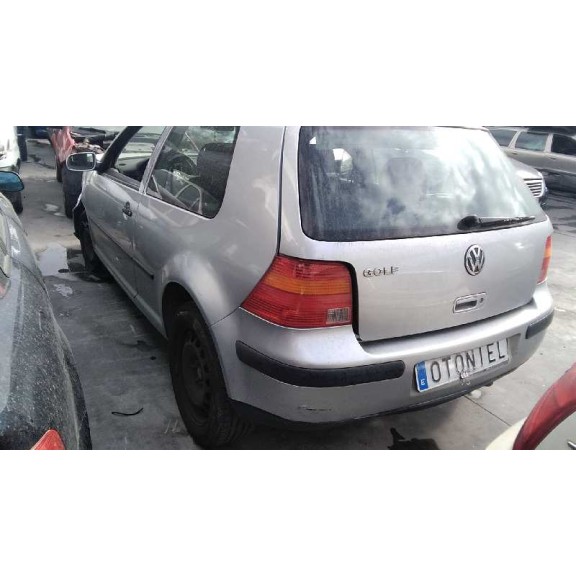 volkswagen golf iv berlina (1j1) del año 2003