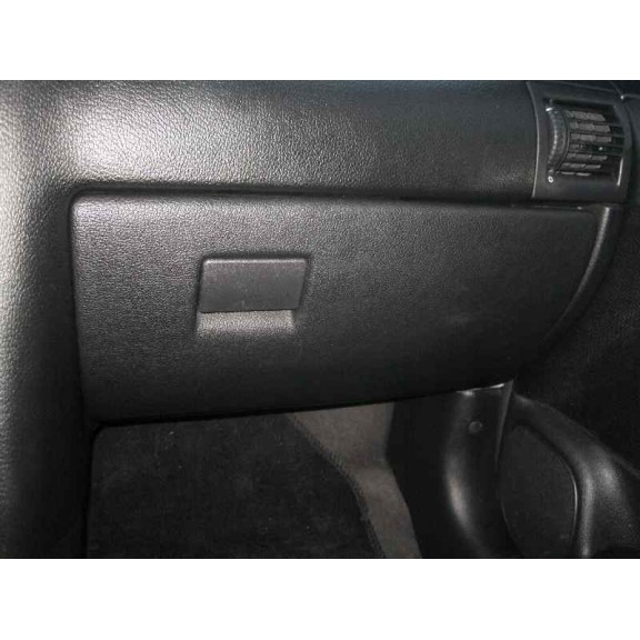 opel astra g berlina del año 2001