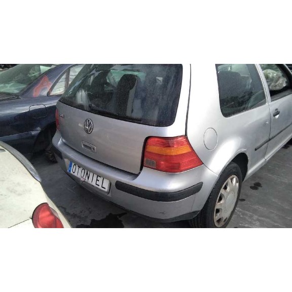 volkswagen golf iv berlina (1j1) del año 2003