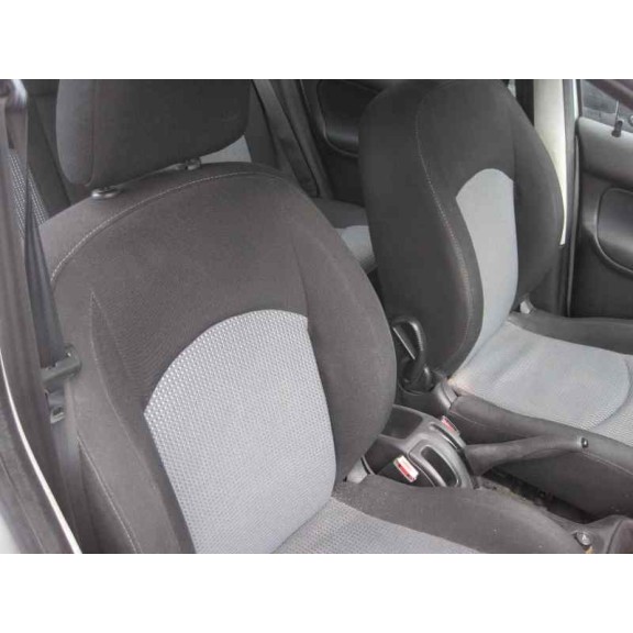 peugeot 206 berlina del año 2004