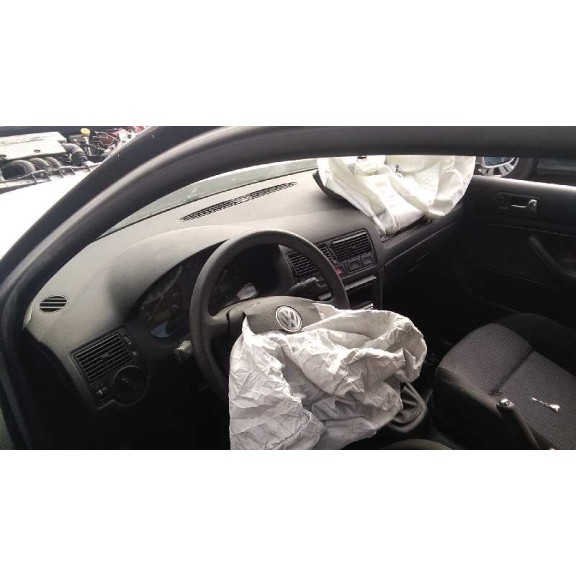 volkswagen golf iv berlina (1j1) del año 2003