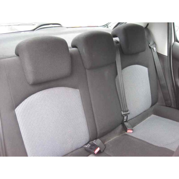 peugeot 206 berlina del año 2004