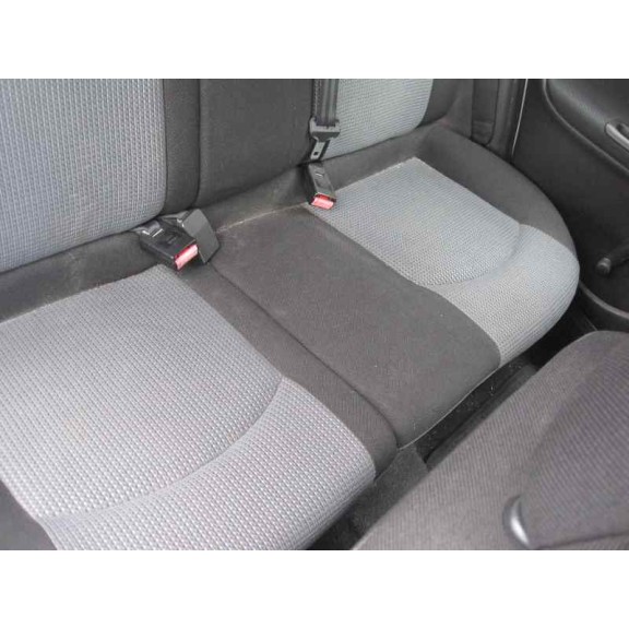 peugeot 206 berlina del año 2004